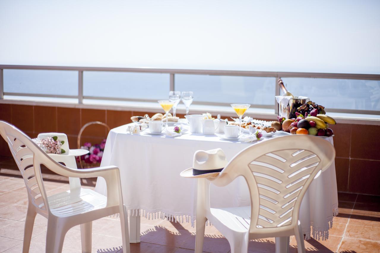 Apartamentos Florazar II Ajhory Кульера Экстерьер фото